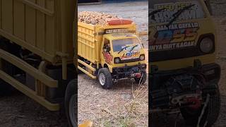Download lagu mesin tua kurang tenaga rc truk full muatan pasir #shorts #rc mp3 Download lagu mesin tua kurang tenaga rc truk full muatan pasir #shorts #rc mp3