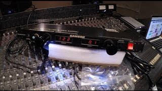Video thumbnail for Home studio - Unboxing - #02 - Samson Powerbrite Pro 15 Regulador de voltagem by Giorgio Karatchuk