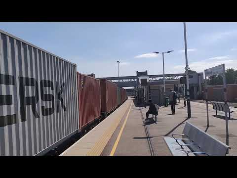 New livery freightliner 66413