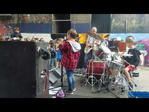 HAQ123 - 'Haunted Ghost' - Hi-Vis festival, Dibgeth - 8th Sept 2018