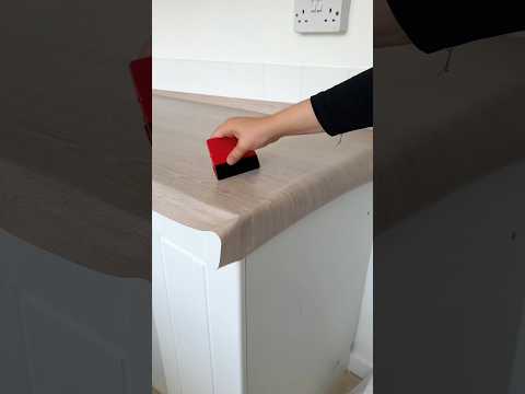 How I wrapped my kitchen worktops with DC FIX vinyl in Santana Oak Lime #diy #kitchenmakeover #vinyl