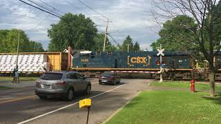 preview picture of video 'CSX Railroad at Fort Covington New York'