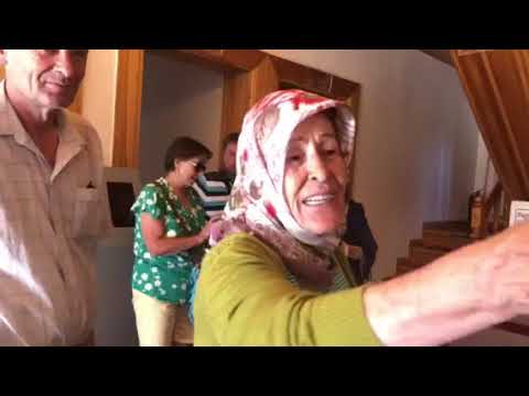 Dr. Bisera Suljic-Boskailo i Sanija Turbedar, cuvar Muratovog turbeta kod Pristine - reportaza.