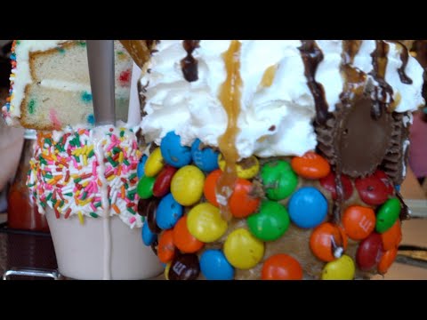 download lagu mp3 mp4 Lunch Shakes, download lagu Lunch Shakes gratis, unduh video klip Lunch Shakes