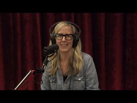 Joe Rogan Experience #1702 - Laurie Woolever