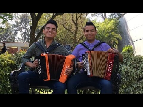 Peripatetic Duo - "No despierten al viejo" (Sergio Robledo)