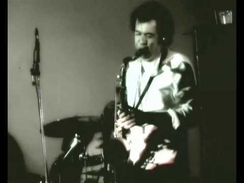 Mister Grant's Band & Orlando Johnson  - Kiss