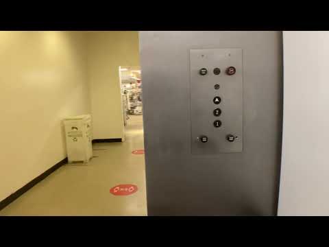 Amazing 1975 Otis Lexan Hydraulic Elevator At Macy*s At The Westfield Sunrise Mall In Massapequa NY