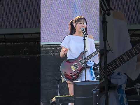 260523 QWER 이시연 BAD HABIT 세로직캠 in 피크페스티벌