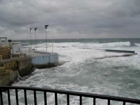 Big waves in Sliema