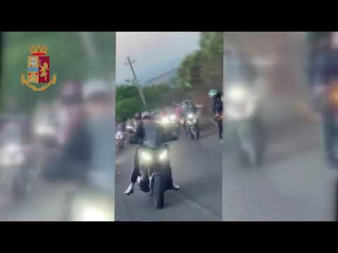 Corsa clandestina di cavalli a Camporotondo