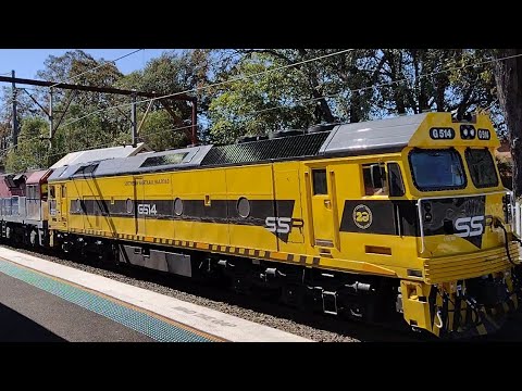 Diverted Fletchers grain train with G514, FIE002, FIE004, FIE001