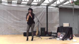 Saxophonistin Celia Baron - Panipat