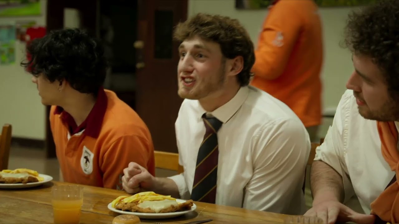 Trailer | Fitting in | Fabienne Steiner