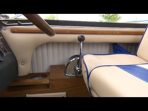 How to Upholster Side Panels on a Powerboat