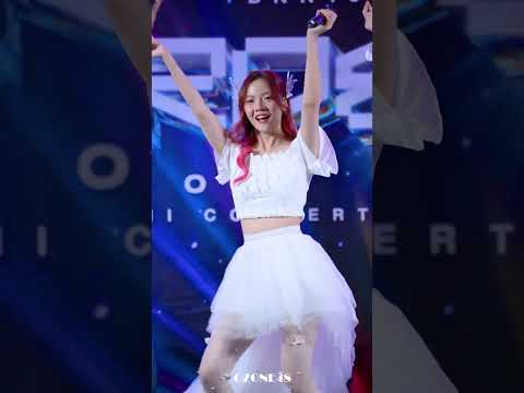 [4K] Satchan BNK48 - Jabaja @ Union Mall 110867