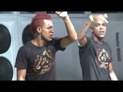 13- DANÇA DA ONDINHA ( DVD OS HAWAIANOS FURACÃO 2000 )