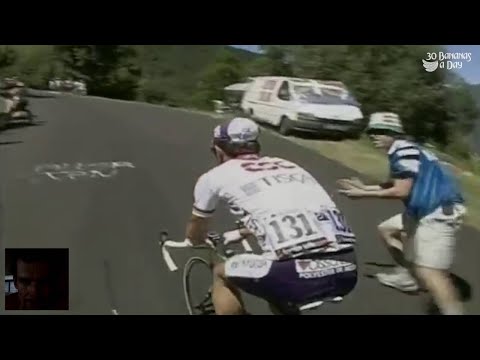 Lance Armstrong Waits For Jan Ulrich Stage 13 2001 Tour De France