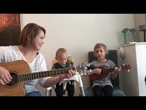 Lady gaga - million reasons cover | talented girl playing ukelele | mother daughter duet