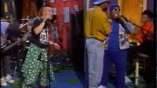 FAITH NO MORE - Epic &amp; Edge Of The World - December 26, 1990 &quot;Da Show&quot; (480p)