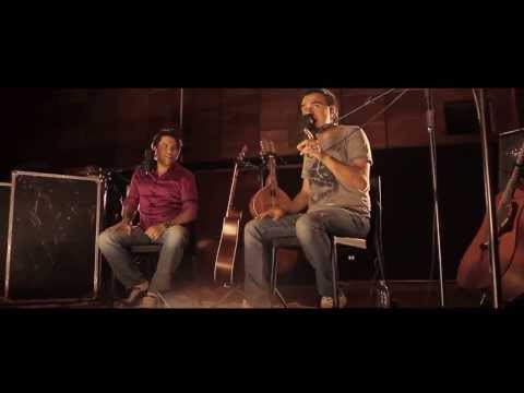 Em Suas Mãos - Marco e Mario