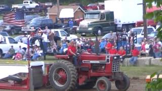 preview picture of video '15,000LB FARM STOCK TRACTORS AT CONNERSVILLE, INDIANA JUNE PULL 2012'