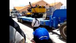 preview picture of video 'Presentacion De Maquinarias a Escala - Antapaccay (Dia del Minero)'