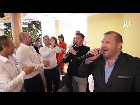 Muzikantët ngrejnë Krushqinë në Këmbë - Përshëndetje për Krushqit