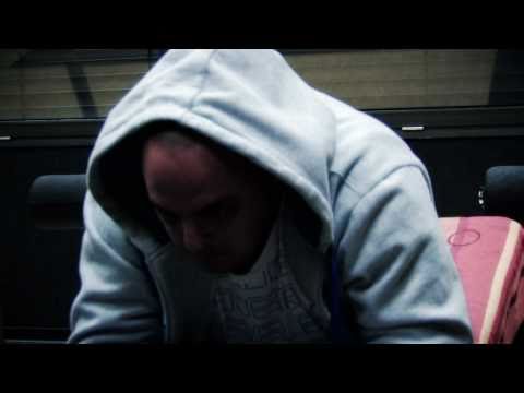 Johnny Suicide - Niemals (prod. von Unik) www.pöbelmuzik.de