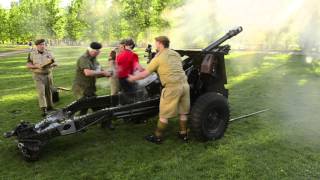 The British Grenadiers / 25pdr gun salute/ 3rd Montreal Field Battery
