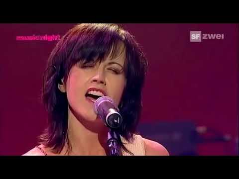 Dolores O'Riordan - Full Concert Live Basel Switzerland 2007 のサムネイル