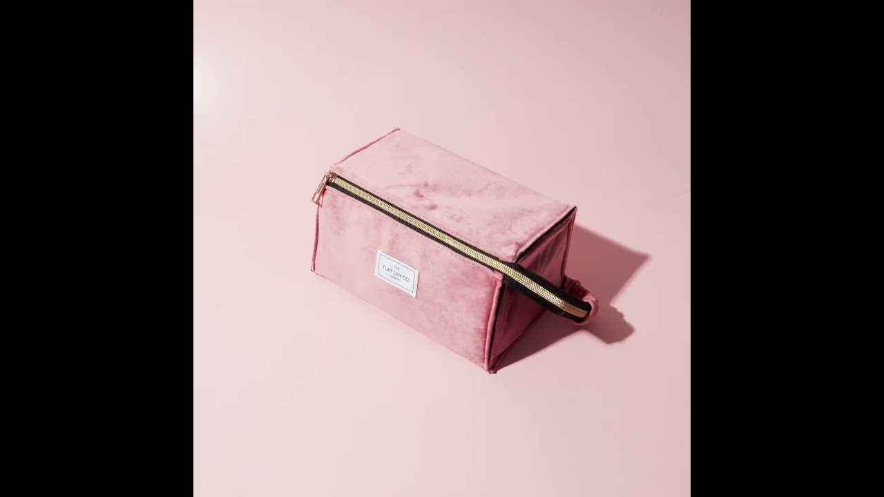 The Flat Lay Co. - Open Flat Makeup Box Bag in Pink Velvet