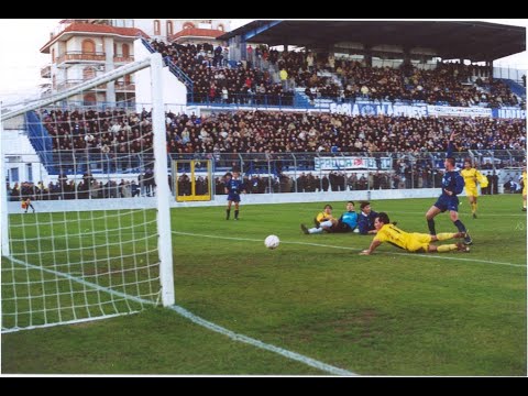 2000/01 (16) MARTINA - REAL CASSINO 2-2 - SERIE D
