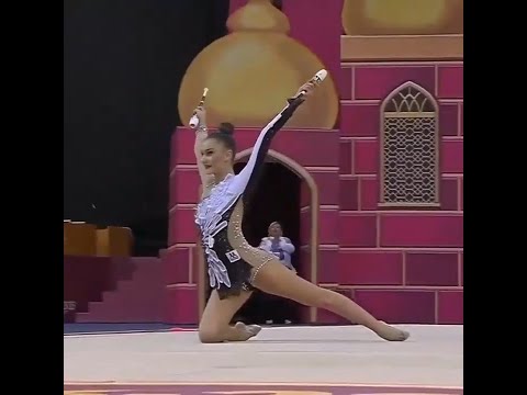 Alina Harnasko Clubs Music and Performance 2019 World Championships Clubs Final