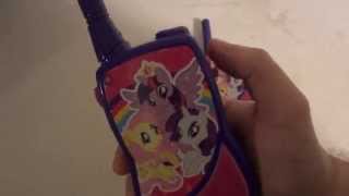 UNBOXiNG REViEW OF MLP NiGHT TALKiES WALKiE TALKiES WiTH BUiLT-iN FLASHLiGHT