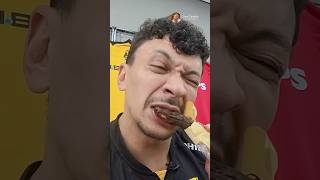 Comendo o TOLETE ASIÁTICO