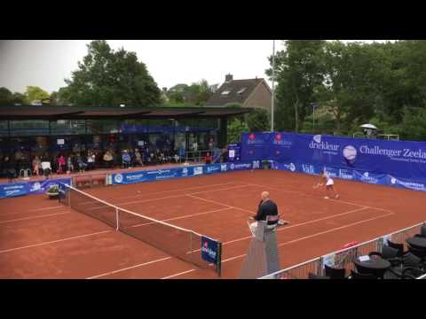 Lesley Kerkhove verliest van de onervaren Noorse Melanie Stokke