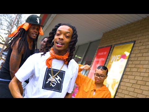 Mfnswayzee x Scoodii - CD's & DVD's (Official Video)