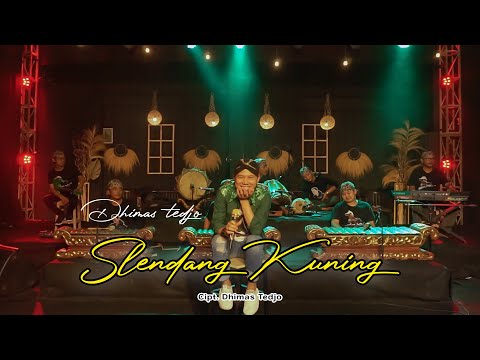 Slendang Kuning - Dhimas Tedjo - (Official Live Music)