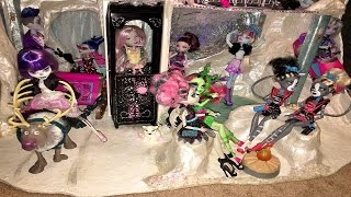 ICE SKATE RINK Monster High Dollhouse Tour Room 40 of 50+ WINTER w/ Zombie Shake & Loves Not Dead