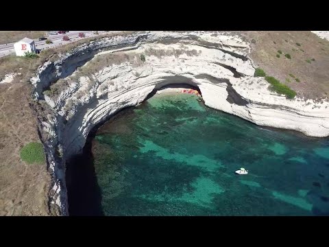 L'Italia da scoprire, Porto Torres: un piccolo paradiso tra calette segrete e monumenti millenari