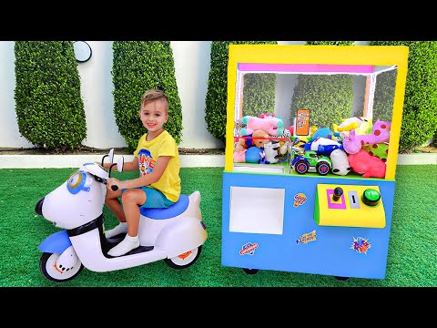 Vlad and Niki Claw machine with toys kids story