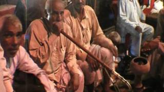 Hookah smoking, Haridwar 