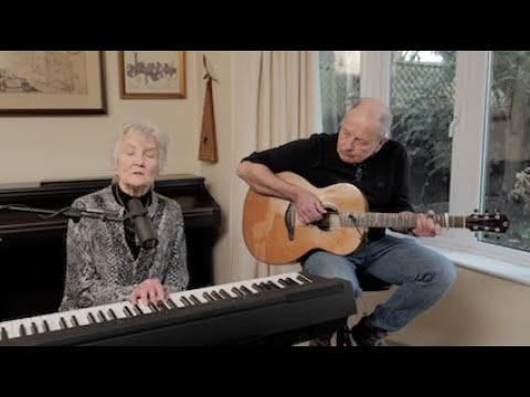 Peggy Seeger - How I Long For Peace