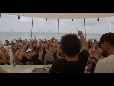 Yaya and Loco Dice play "Federico Castilletti - I Wanna Say (Original Mix)" [Epizode Festival]