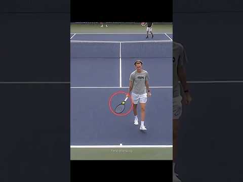 𝗼𝗻𝗲 𝗶𝗻 𝗺𝗶𝗹𝗹𝗶𝗼𝗻 𝗺𝗼𝗺𝗲𝗻𝘁𝘀.🥶👀 #tennis #aura