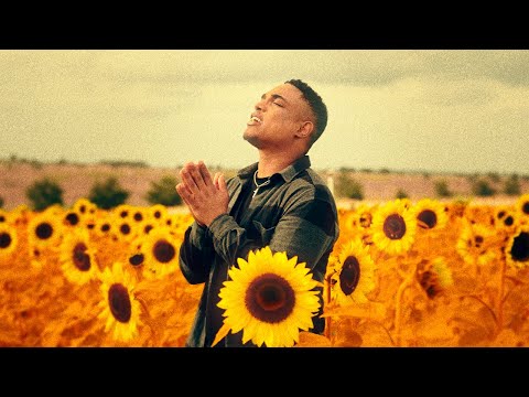 Raykel - Orando Por ti (Video Oficial)