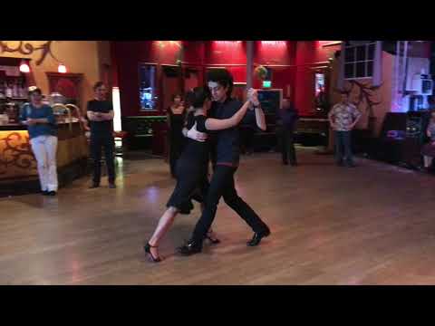 Argentine Tango | Federico Naveira   and Sabrina Masso | Nice Milonga Steps