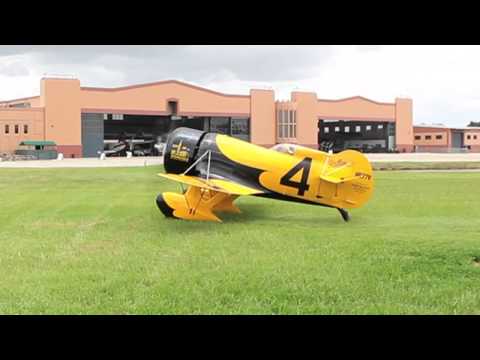 Gee Bee Z Engine Roar on Taxi Run