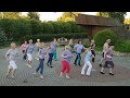 Bailando Salsa Line Dance